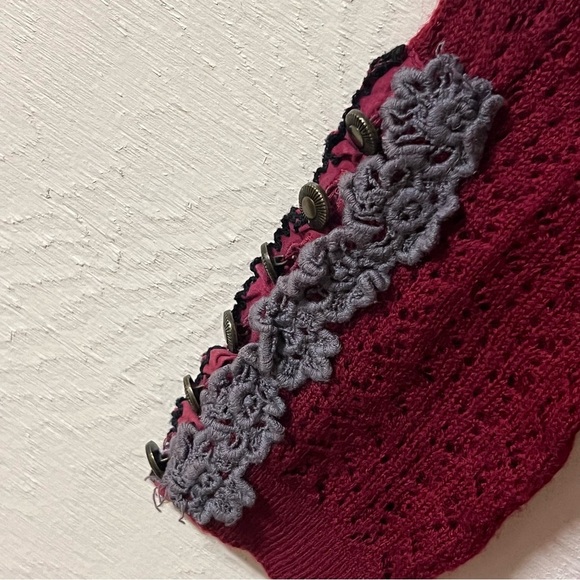 Free People Maroon Burgundy Top Long Sleeve Size Small Embroidered Sleeves - Picture 4 of 6